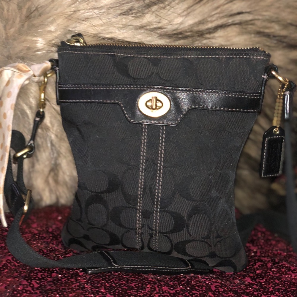 🌟COACH🌟 Signature Crossbody Bag Black